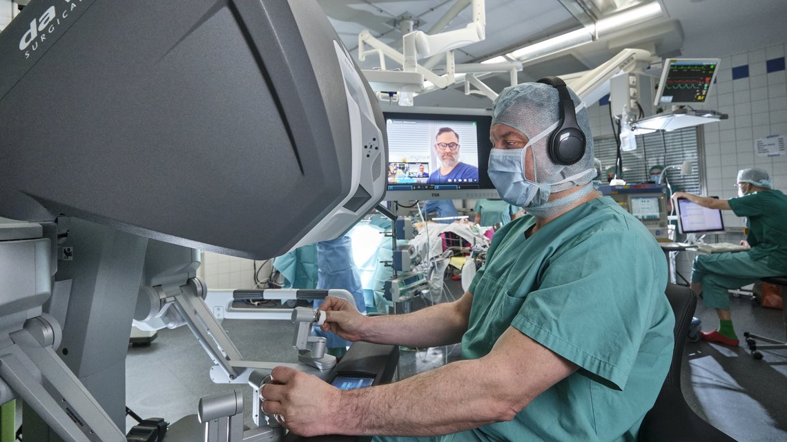 Da Vinci-OP-Roboter | Viszeral-, Thoraxchirurgie | Klinikum Leverkusen